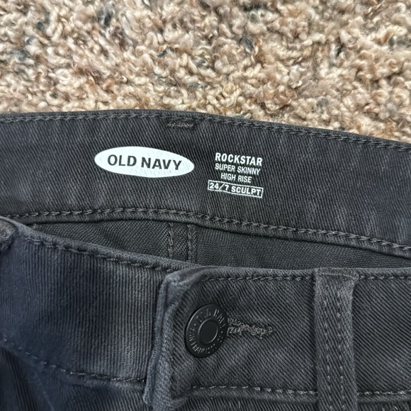 old navy skinny jeans - Picture 2 of 3